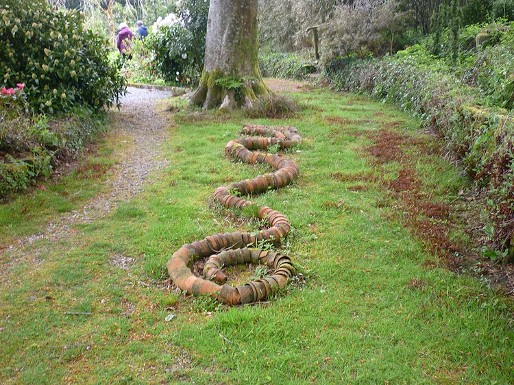Pinsla Garden serpent